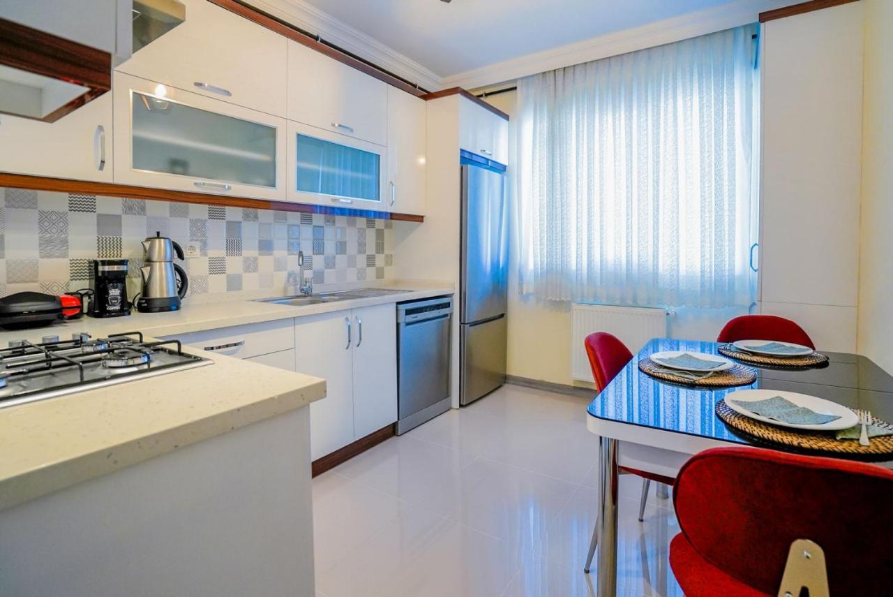 Central And Comfy Flat With Balcony In Muratpasa Antalya Exterior photo